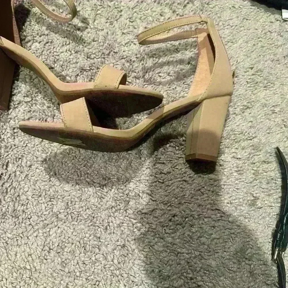 Tan heels size 9
